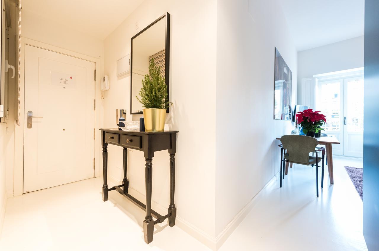 Plaza Santa Ana Apartment มาดริด ภายนอก รูปภาพ
