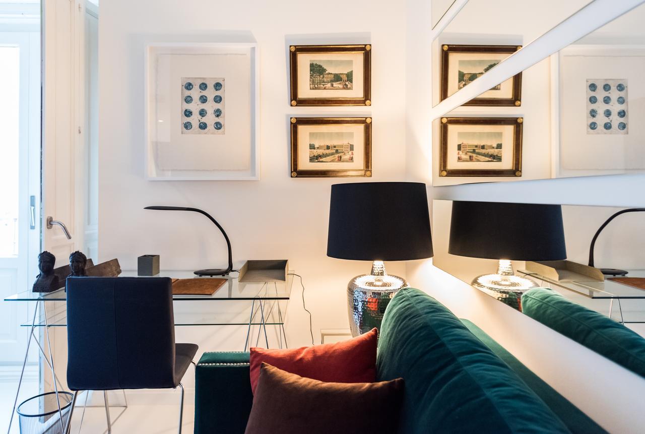 Plaza Santa Ana Apartment มาดริด ภายนอก รูปภาพ