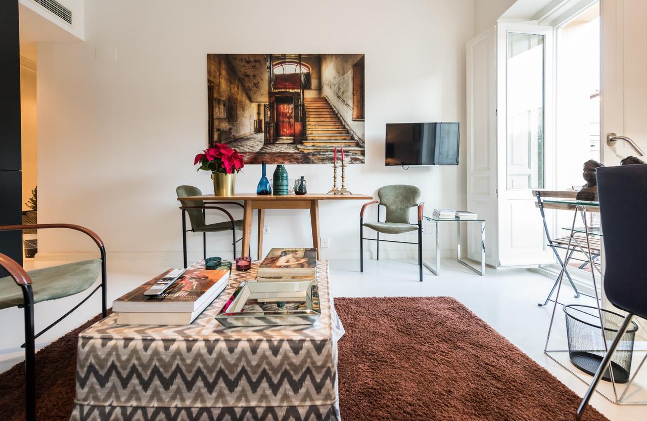 Plaza Santa Ana Apartment มาดริด ภายนอก รูปภาพ